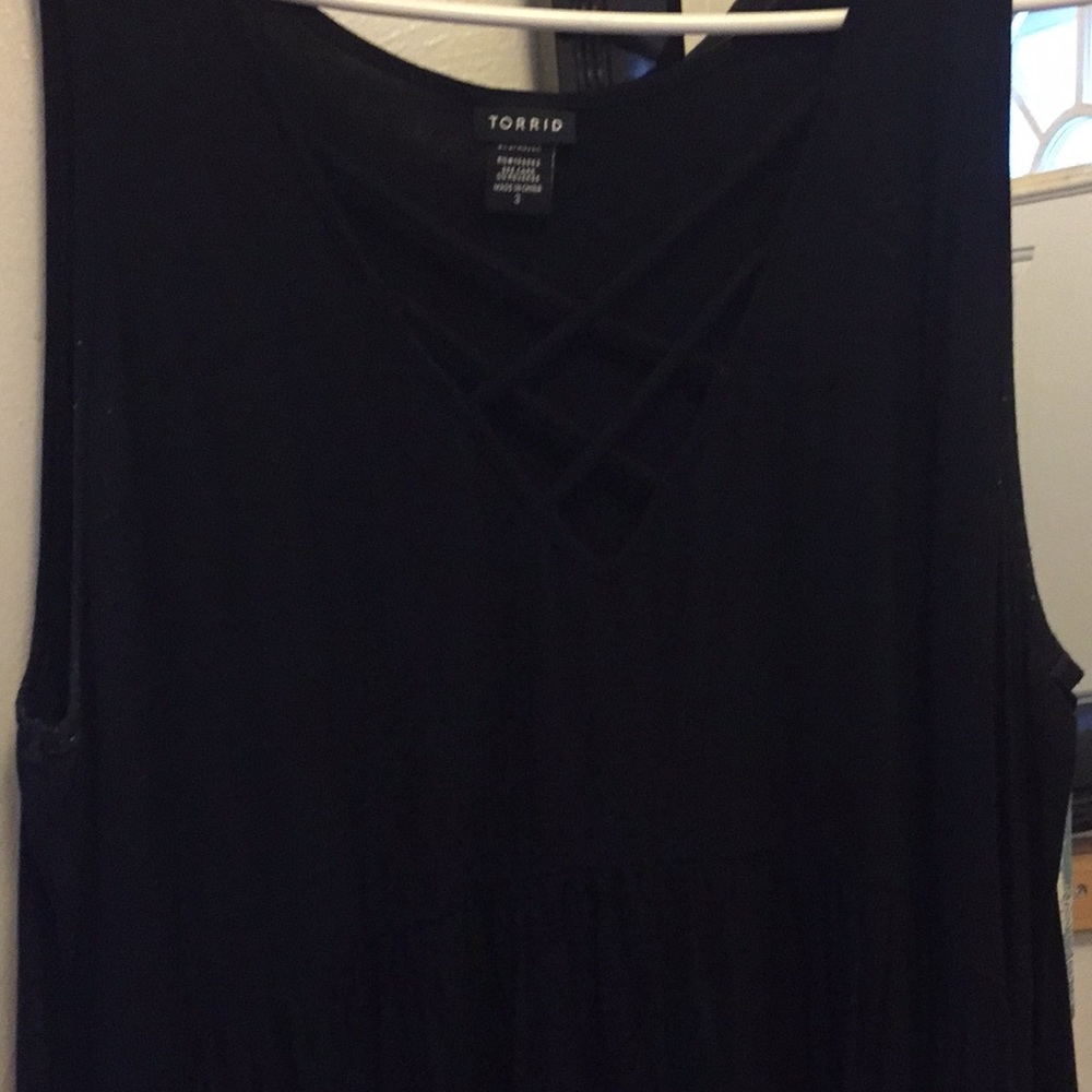 Extra long sleeveless shirt